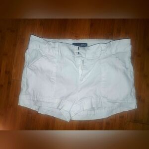 Juniors's white shorts
